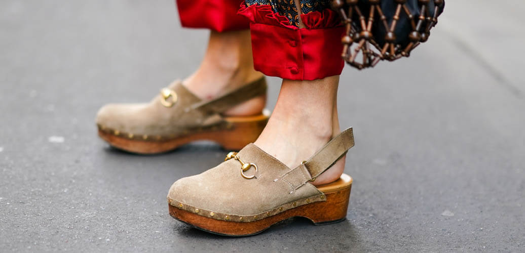 Sommer-Trend 2021: Holzsohlen-Schuhe
